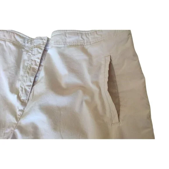 Vintage Talbots Women's Khaki Cropped Pants Size 12 Stretch 95% Cotton/4% Lycra - Picture 11 of 11